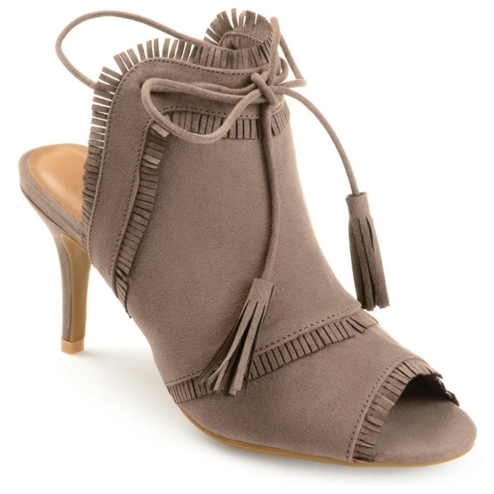 Journee Collection Tan Ankle Booties with Fringe NWOB